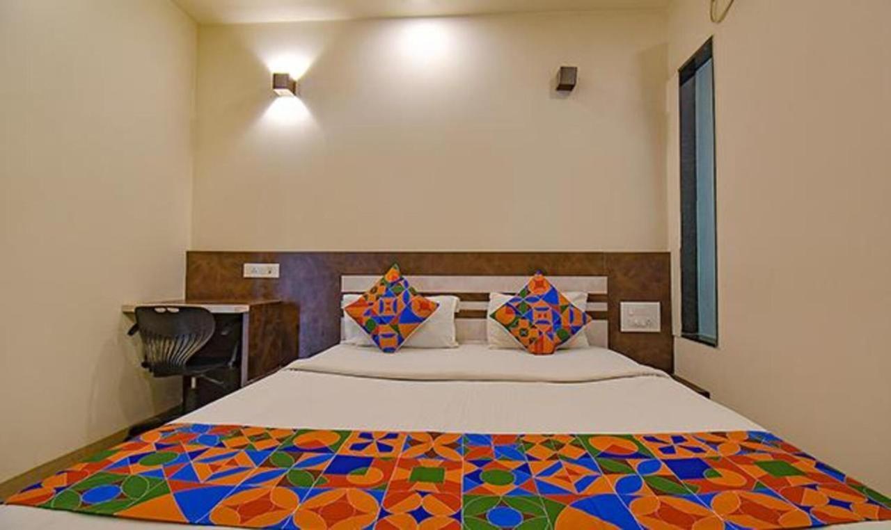 FabHotel Royce Studio Apartments Pune Esterno foto