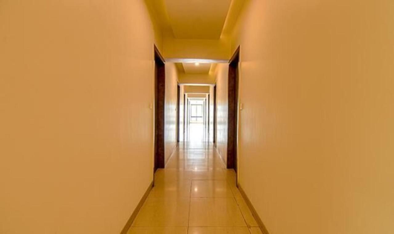 FabHotel Royce Studio Apartments Pune Esterno foto