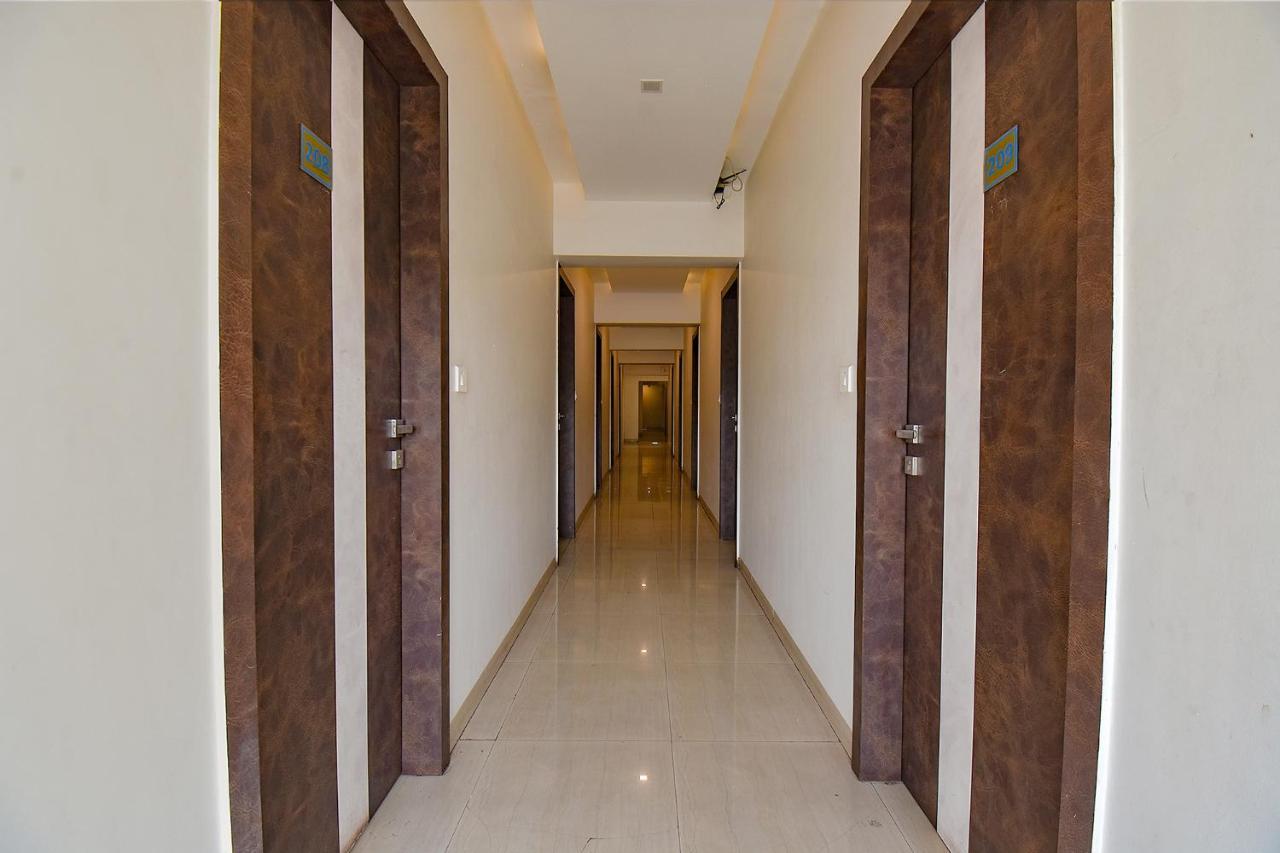 FabHotel Royce Studio Apartments Pune Esterno foto