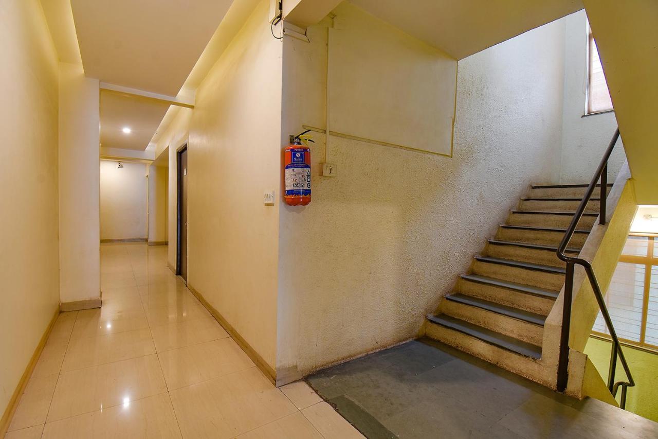 FabHotel Royce Studio Apartments Pune Esterno foto