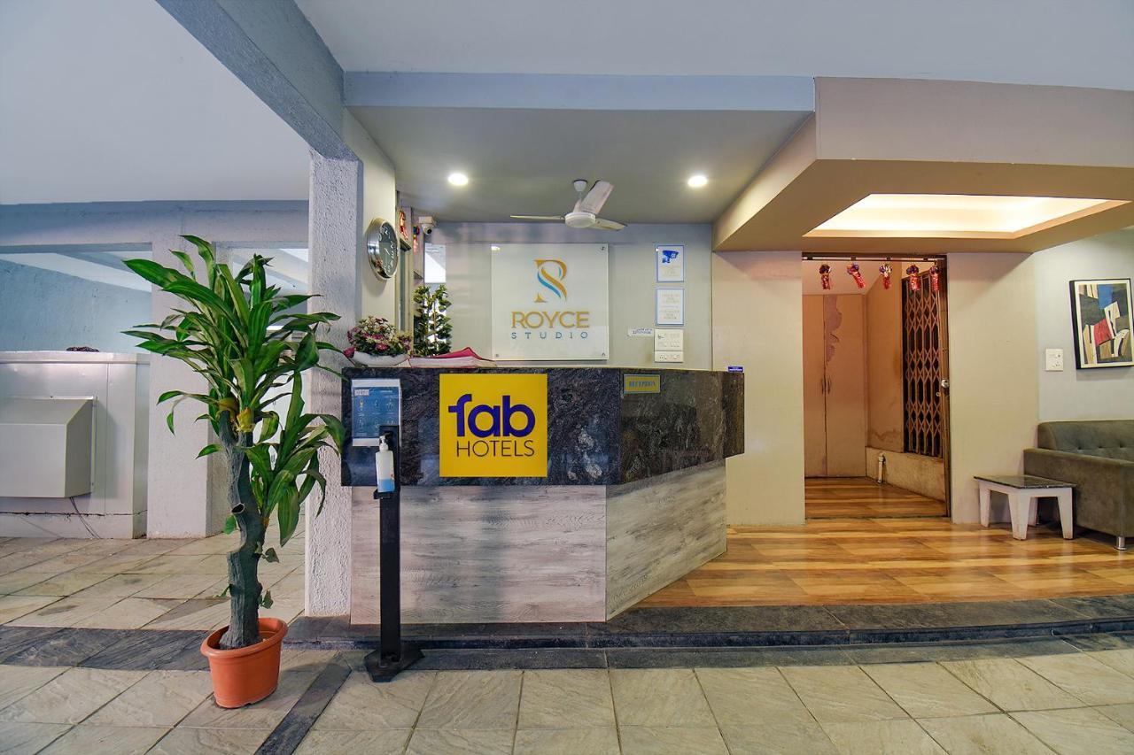FabHotel Royce Studio Apartments Pune Esterno foto